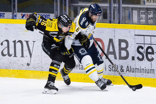 Västerås Oskar Kvist och Södertäljes Olli Vainio