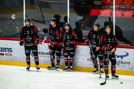 Nybros spelare värmer upp