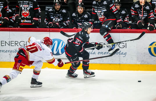 Kalmars John Dahlström och Nybros Alex Ciernik