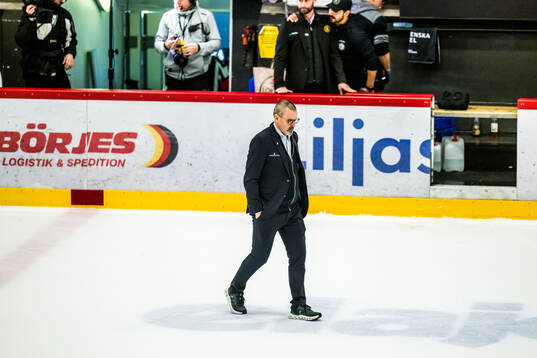 Nybros tränare Tommy Samuelsson deppar