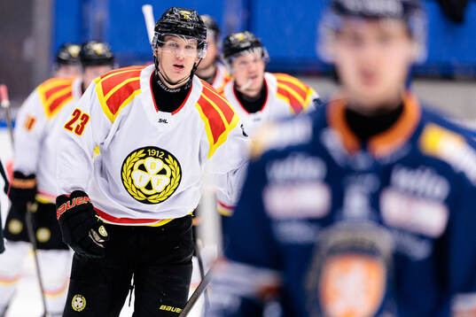 Brynäs Oskar Lindblom jublar