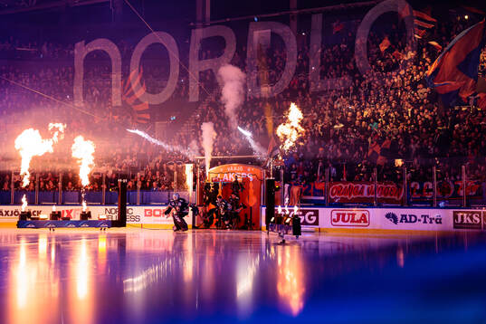 Växjös intro före ishockeymatchen i SHL mellan Växjö