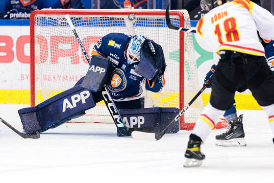 Växjös målvakt Emil Larmi