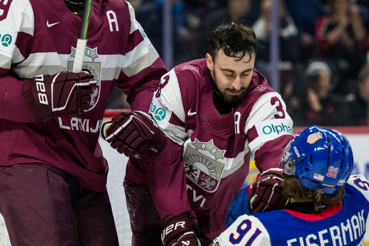 Viktors Kurbaka of Latvia and Cole Eiserman of USA
