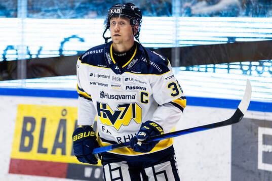 HV71s Olle Alsing på uppvärmningen