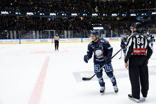 Linköpings Linus Hultström jublar