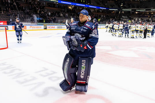 Linköpings målvakt Christian Heljanko deppar