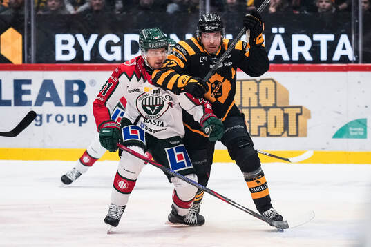 Frölundas Nicklas Lasu och Skellefteås Pär Lindholm