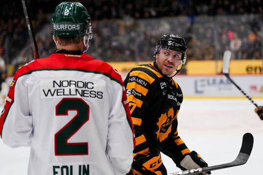 Frölundas Christian Folin och Skellefteås Pär Lindholm