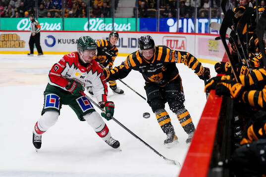 Skellefteås Jonathan Pudas och Frölundas Linus Weissbach