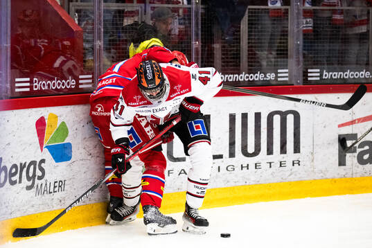 Örebros Theodor Hallquisth och Timrås Magnus Pääjärvi