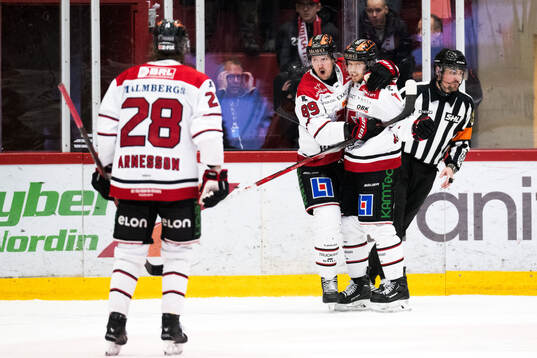 Örebros Patrik Karlkvist jublar