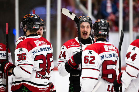 Örebros Hannes Björninen jublar