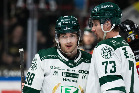 Färjestads Marian Studenic och Adam Ollas Mattsson