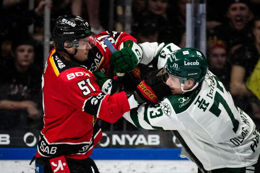 Luleås Markus Nurmi och Färjestads Adam Ollas Mattsson
