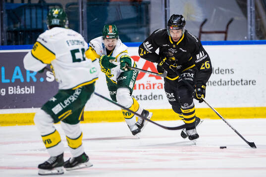 Björklövens Axel Ottosson och AIKs Oscar Nord
