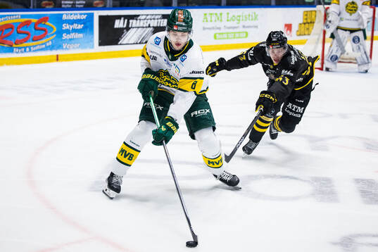 Björklövens Lucas Lagerberg och AIKs Albert Sjöberg