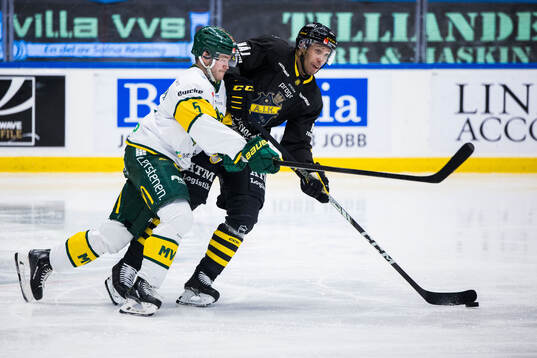 Björklövens Jesper Lindgren och AIKs Oscar Nord