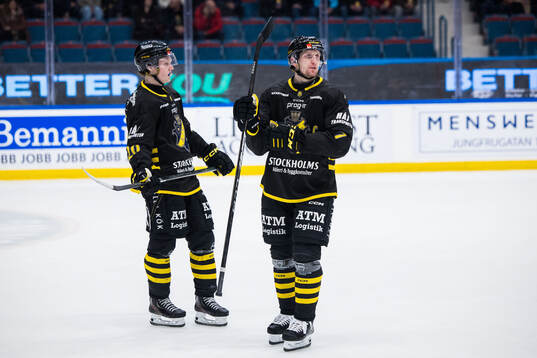 AIKs Rasmus Rudslätt och Filip Windlert deppar