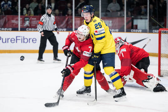Timo Bunzli of Switzerland and Otto Stenberg of Sweden