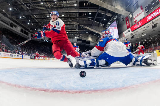 Bläddra bland fler bilder av 2025 IIHF World Junior Championship, day 4, Czech Republic - Slovakia