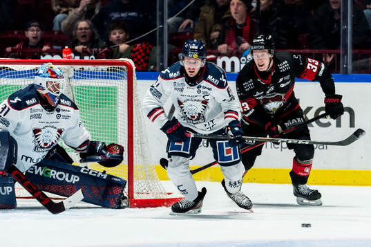 Linköpings målvakt Jesper Myrenberg och Markus Ljungh och