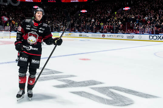 Malmö Redhawks Thomas Berg Paulsen jublar