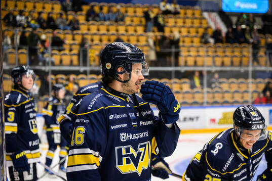 HV71s Tanner Kero