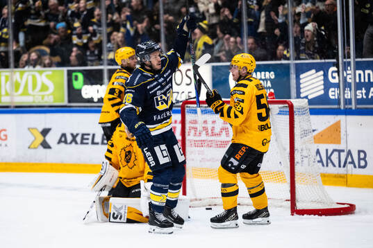 HV71s Tanner Kero jublar