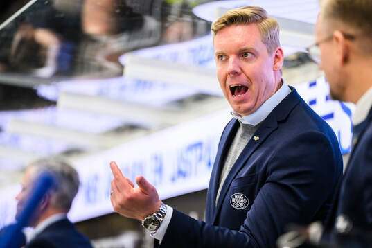 HV71s tränare Anton Blomqvist