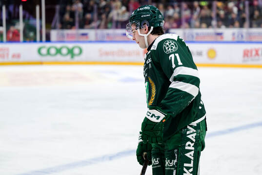 Färjestads Viktor Lodin deppar
