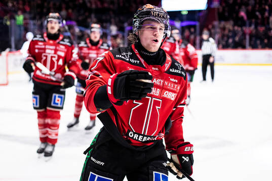 Örebros William Wikman jublar vid 1-1