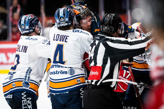 Växjös Keegan Lowe och Örebros Christopher Mastomäki