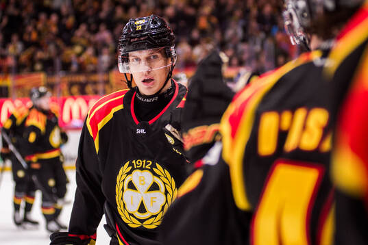 Brynäs Oskar Lindblom jublar