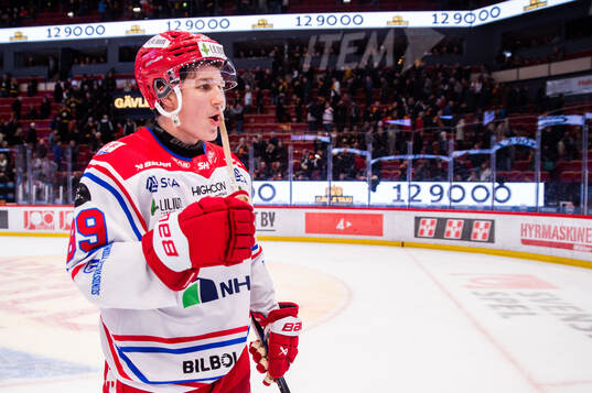 Timrås Oliver Kapanen jublar
