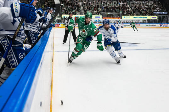 Rögles Josh Dickinson och Leksands Eddie Larsson