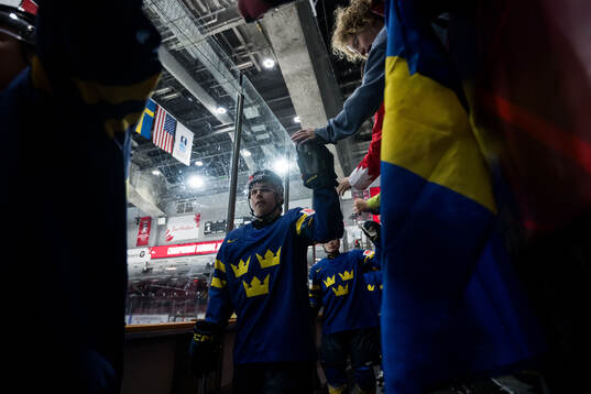 Isac Hedqvist of Sweden ahead ofof the 2025 IIHF World