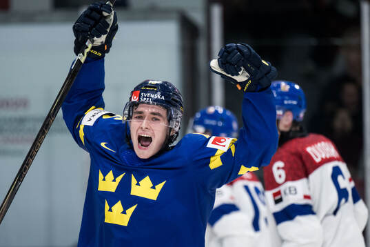 Felix Unger Sörum of Sweden celebrates