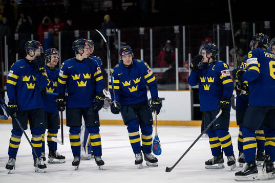 Anton Wahlberg of Sweden celebrates