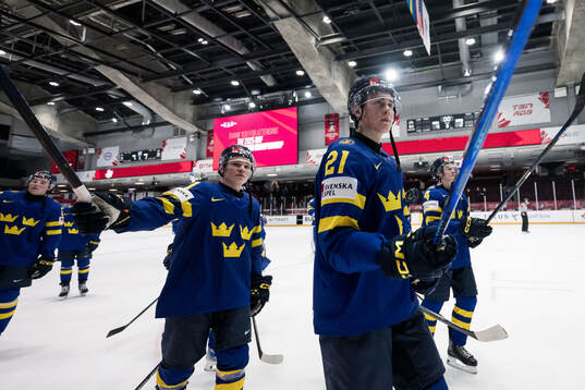 Herman Träff of Sweden celebrates