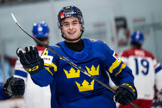 Felix Unger Sörum of Sweden celebrates
