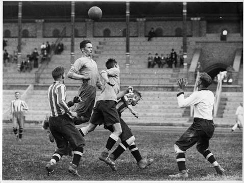 Fotboll, City Eskilstuna - Westermalm. 1925. Allsvenskan.