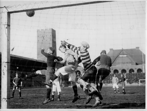 Fotboll, Tigrarna - Örgryte IS. Vänskapsmatch. Stockholm,