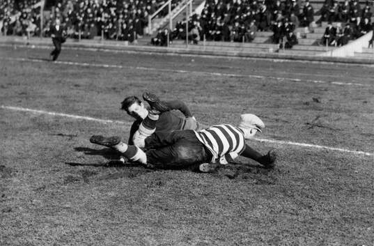 Fotboll, Från fotbollsmatchen i Stadion Tigrarna v.