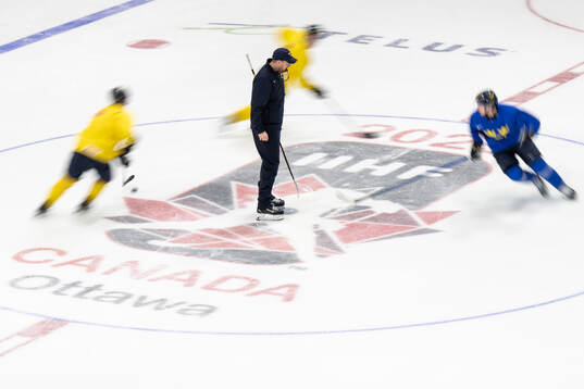 Assistant coach Gereon Dahlgren of Sweden at a practice