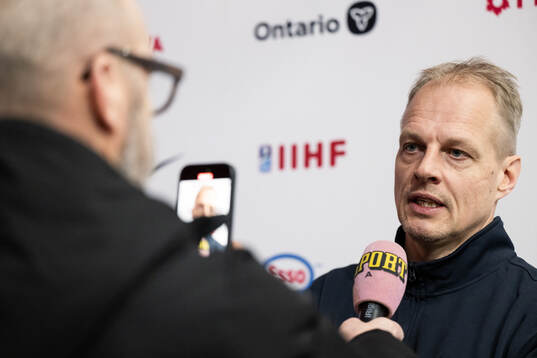 Head coach Magnus Hävelid of Sweden is interviewed
