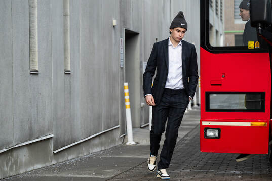 Felix Unger Sörum of Sweden arrives to the arena