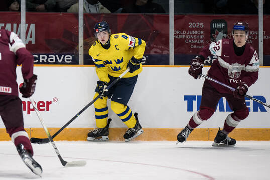 Axel Sandin-Pellikka of Sweden and Valdis Dommers of Latvia