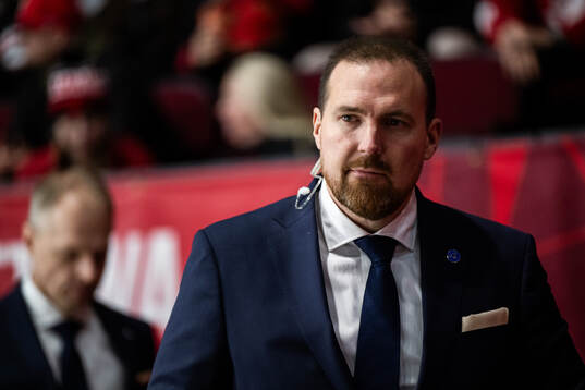 Assistant coach Gereon Dahlgren of Sweden