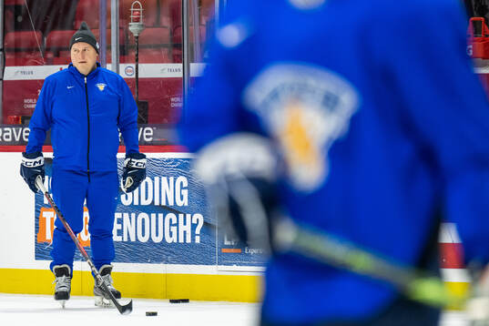 Head coach Lauri Mikkola of Finland at a practice session